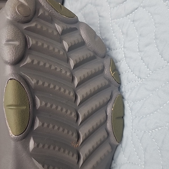 Crocs Mens 10 Womens 12 Gray Army Green And Orange Like NEW Hiking Swimming - Picture 11 of 14